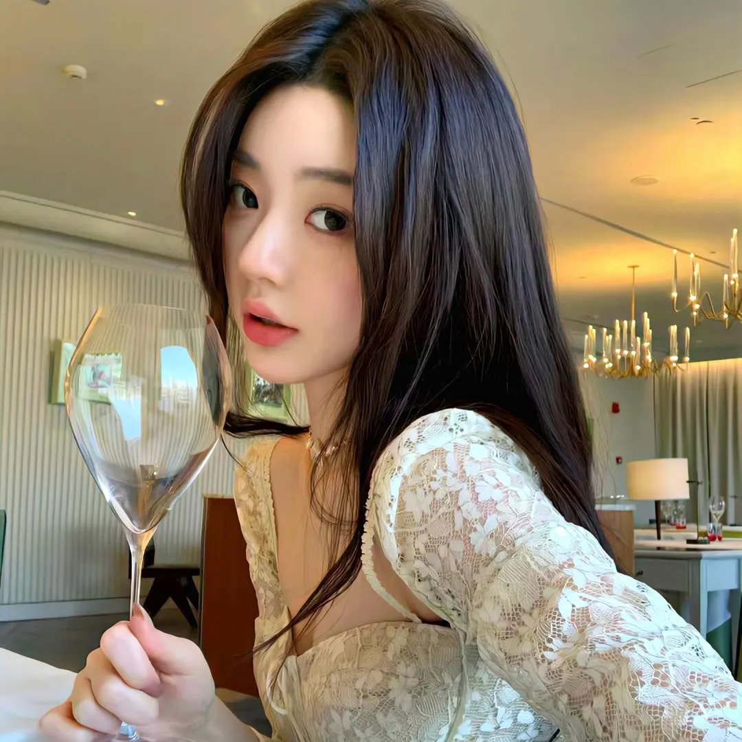 桃花暗里鹤长音